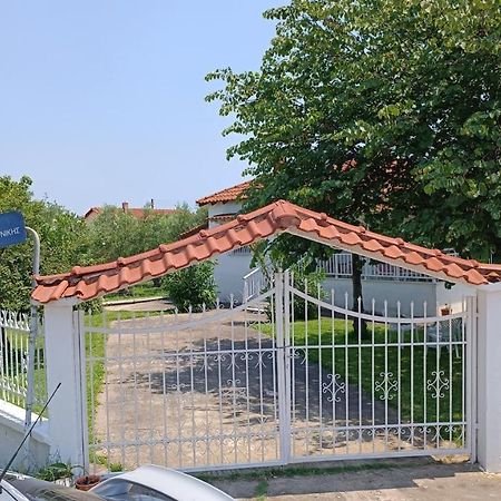 Vasiliki'S Guest House Vergia Bagian luar foto